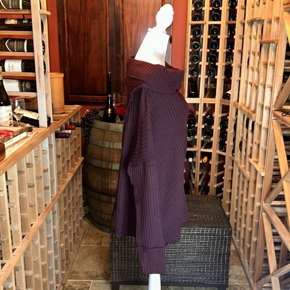 FREE PEOPLE Juicy Long Sleeve Thermal Top Shirt in “Date Night” (Maroon) Size S - Picture 7 of 12